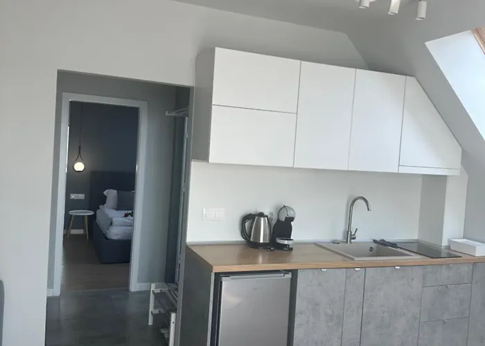 студио с вана и гледка в 